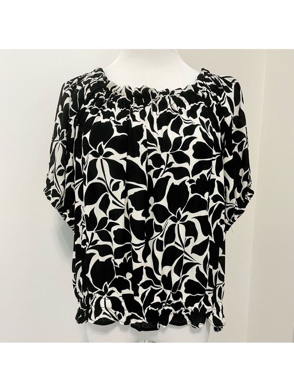 NWT Maurice’s Black & White Printed Off The Shoulder Top Size 1X